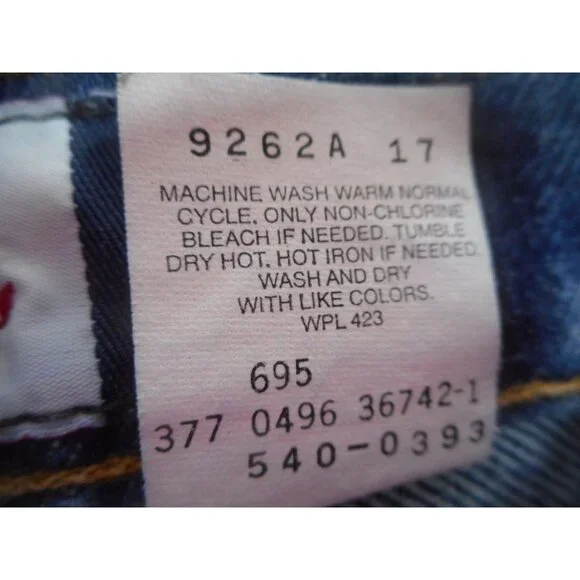 Vintage Discontinued 540 Relaxed Levi Jeans Size 33 x 32 100% cotton - Picture 4 of 7